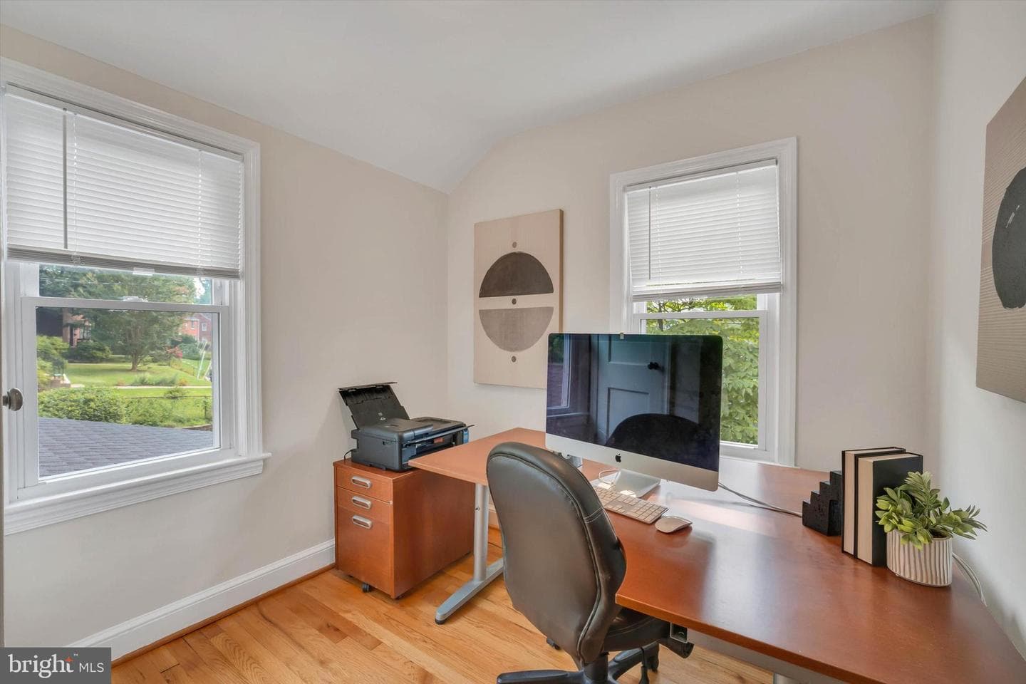 1004 Dennis Avenue photo 34