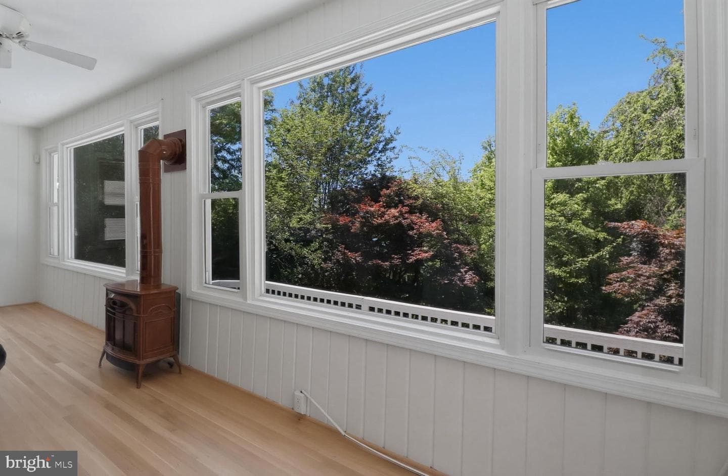 11708 Galt Avenue photo 3