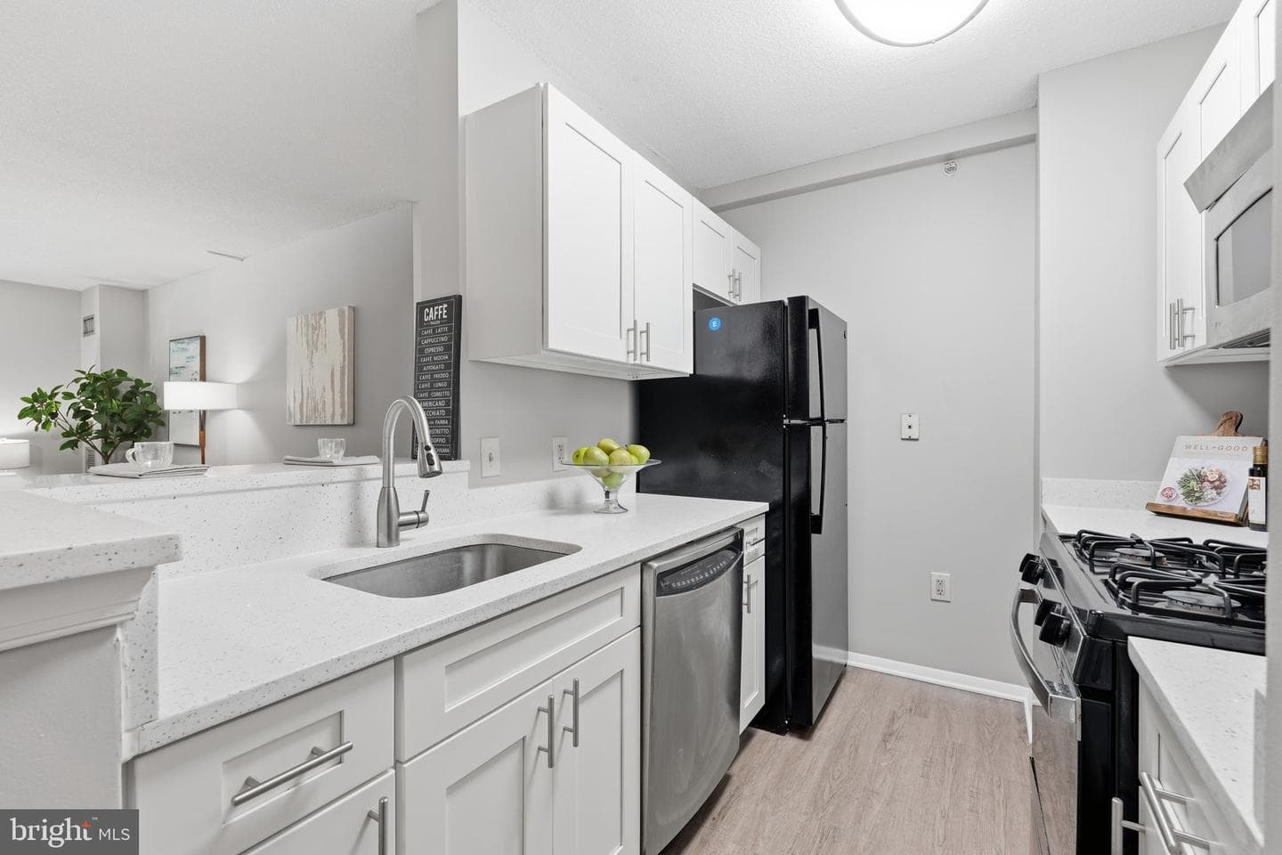 7111 Woodmont Avenue #106 photo 8