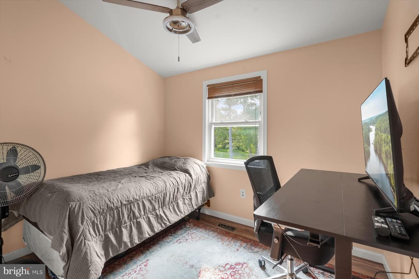 18157 Metz Drive photo 32