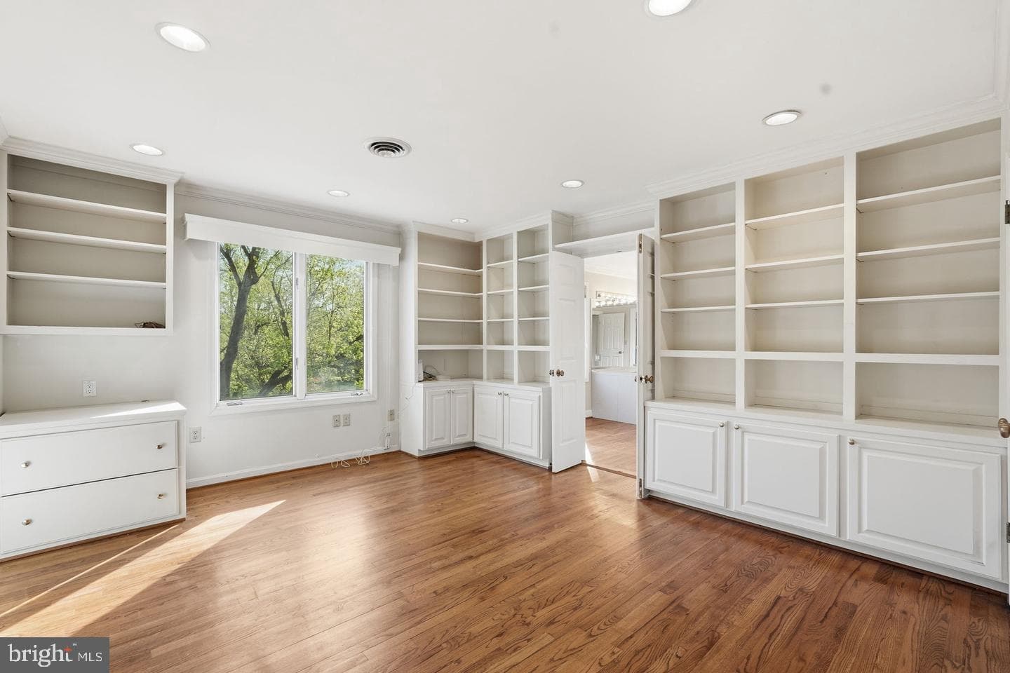 10517 Alloway Drive photo 48