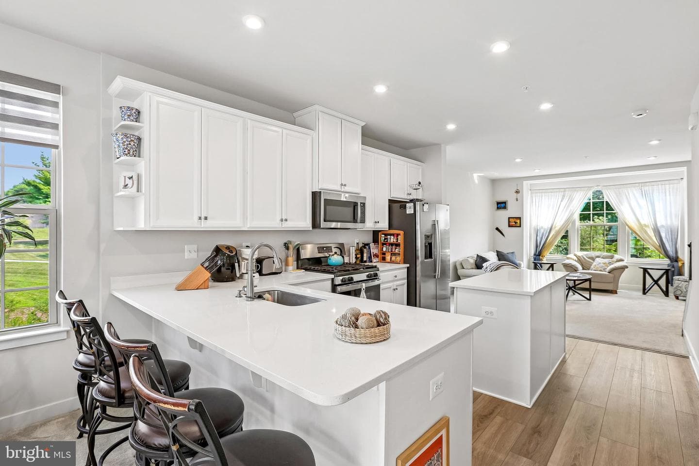 9810 Posterity Ln photo 15