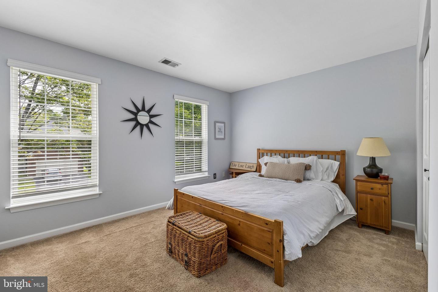 8 Winding Oak Court photo 23
