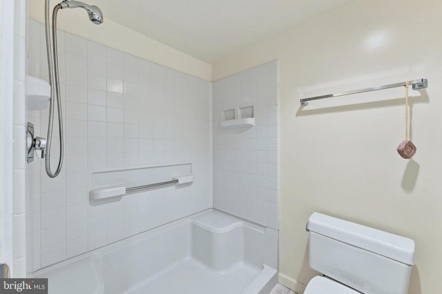 3330 N Leisure World Boulevard #5-427 photo 11
