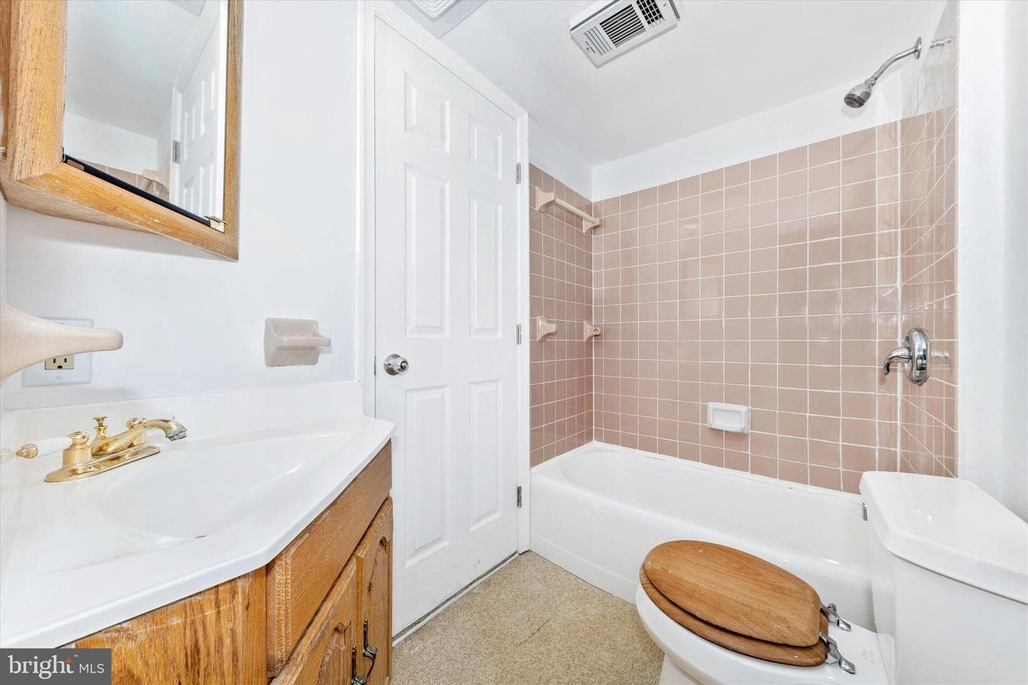 20432 Greenfield Road photo 27
