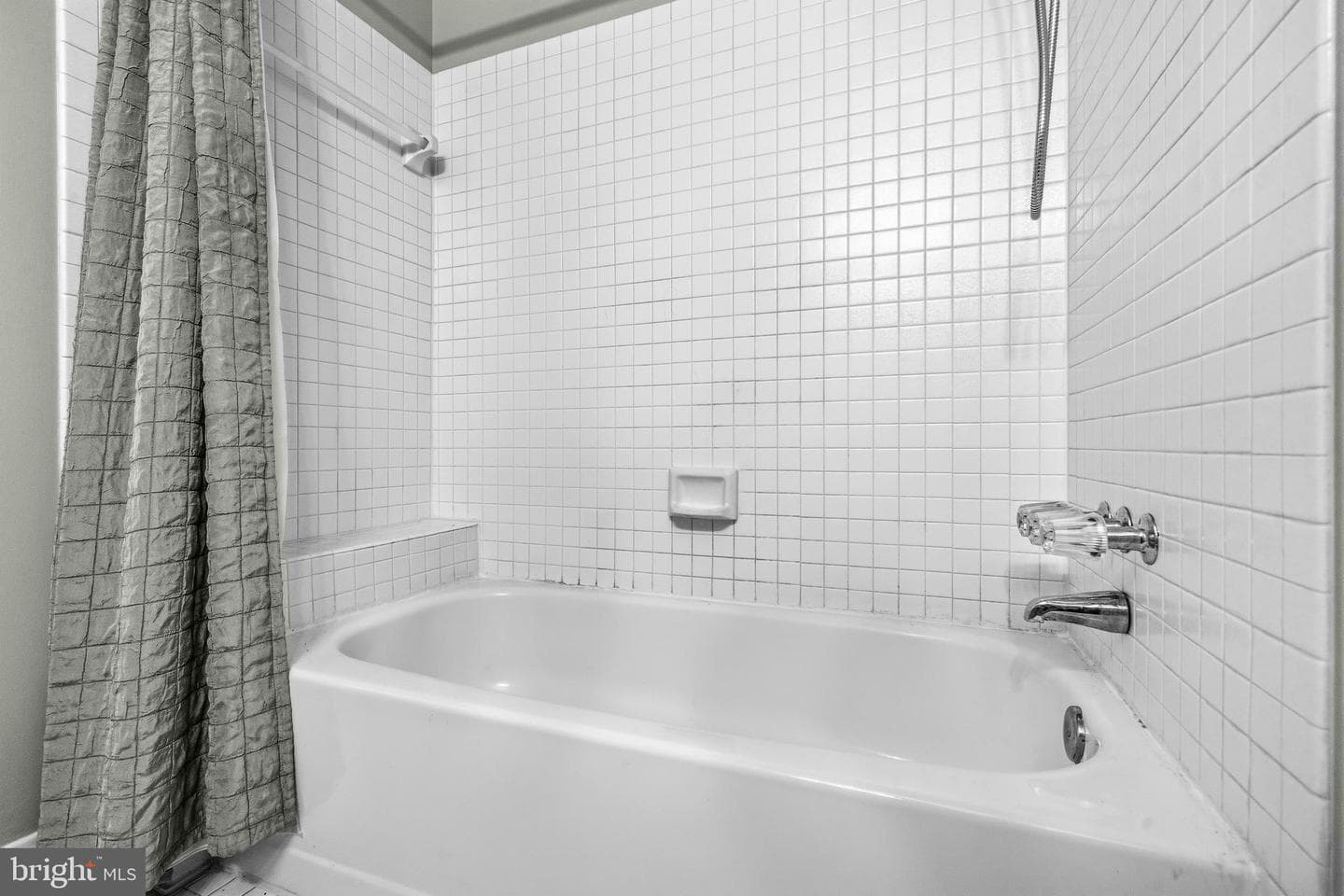 13102 Hugo Place photo 15