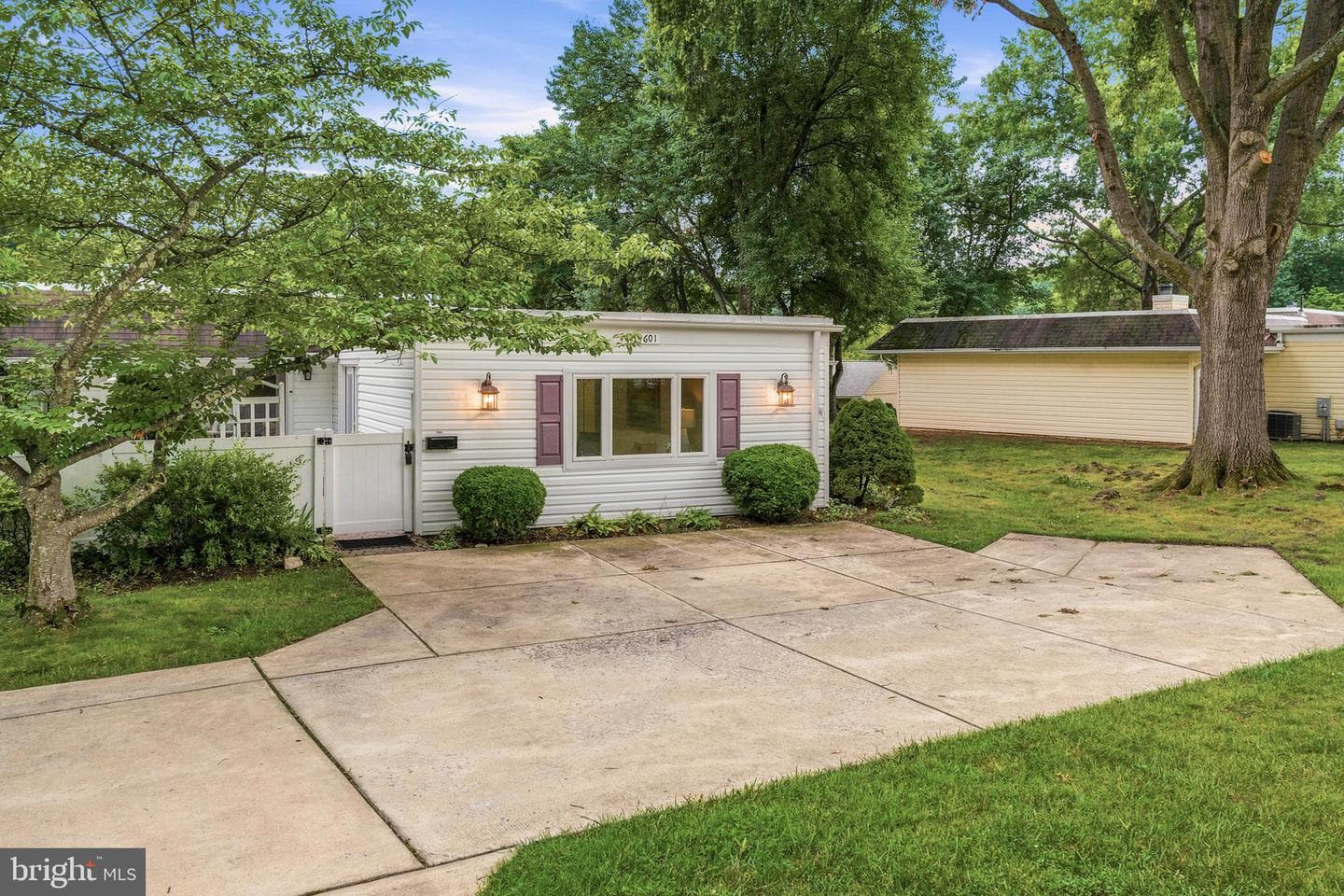 14601 Deerhurst Terrace photo 36