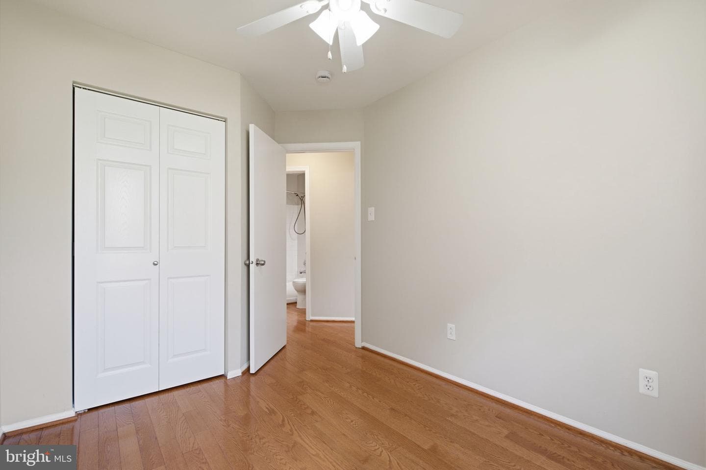 18717 Martins Landing Drive photo 22
