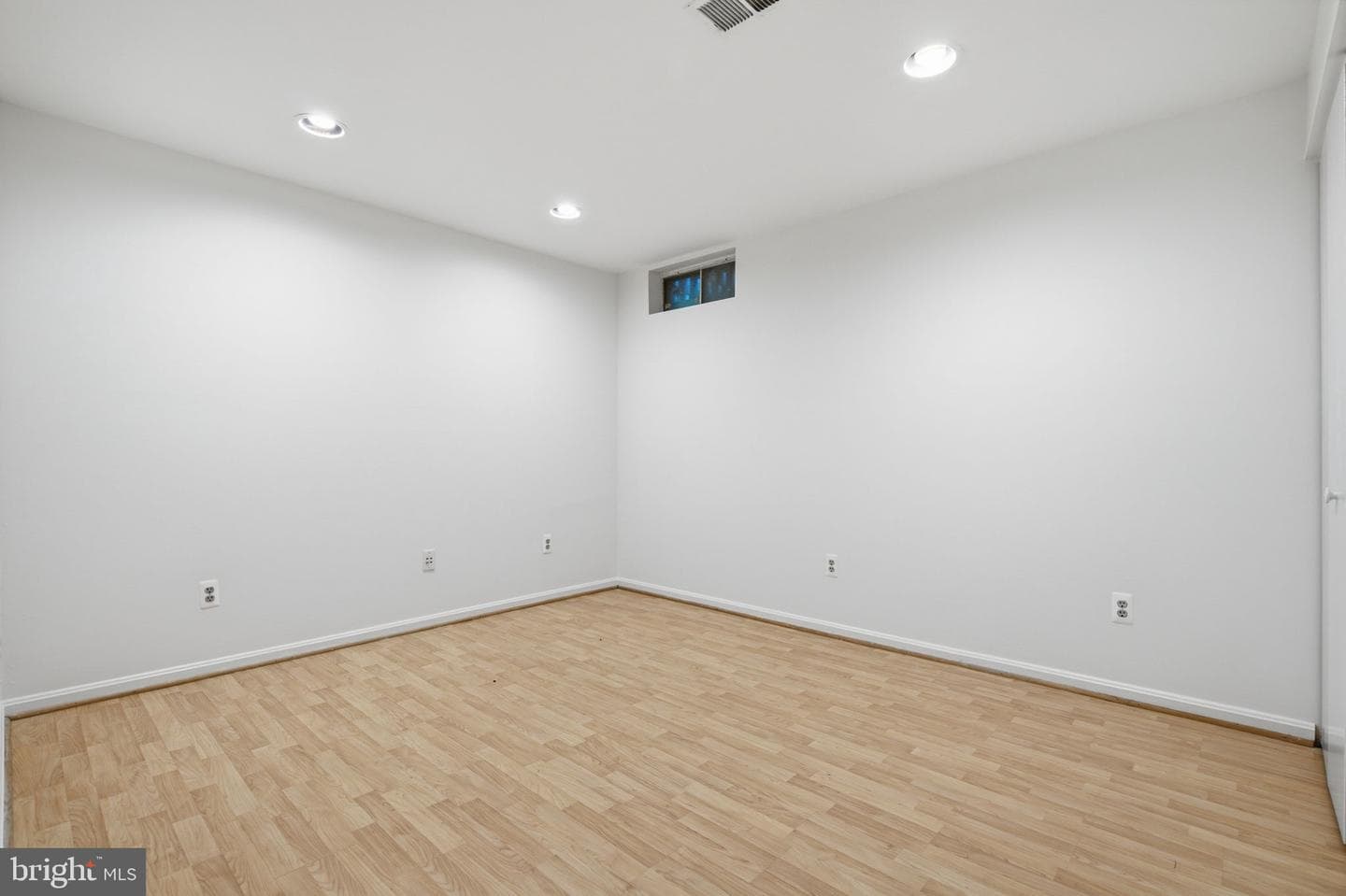 18717 Martins Landing Drive photo 23