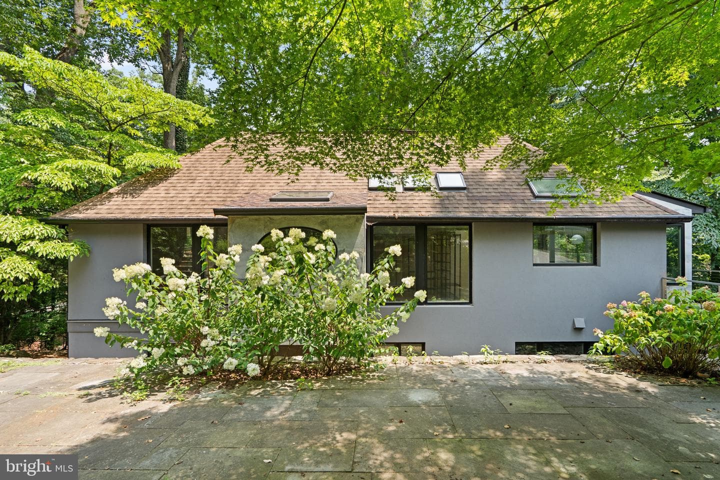 5517 Mohican Road photo 2