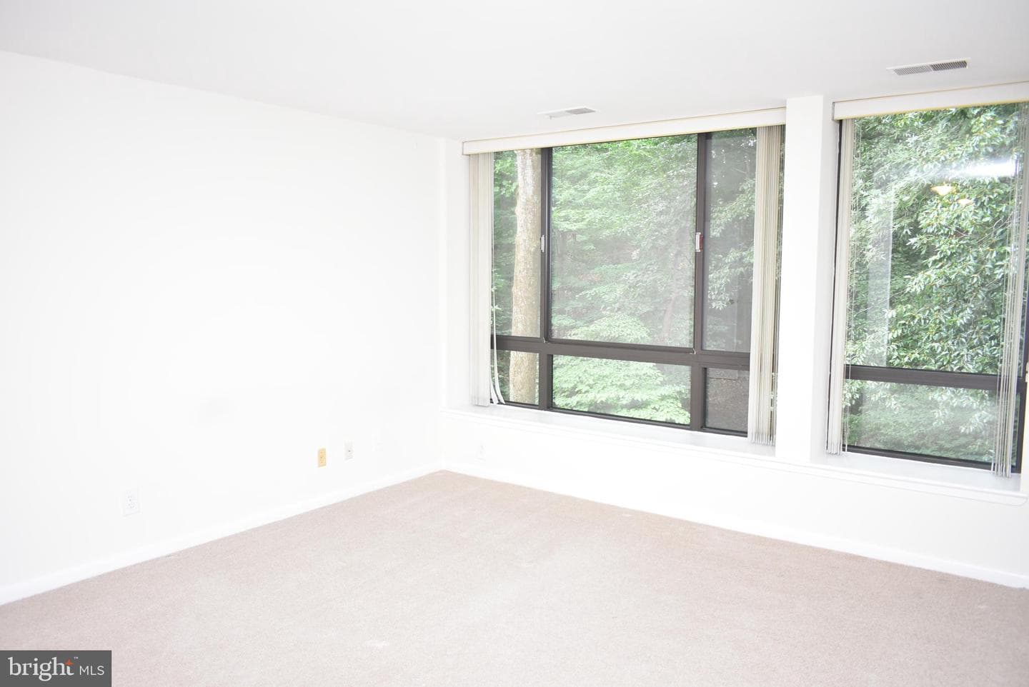 4960 Sentinel Drive #10-406 photo 19