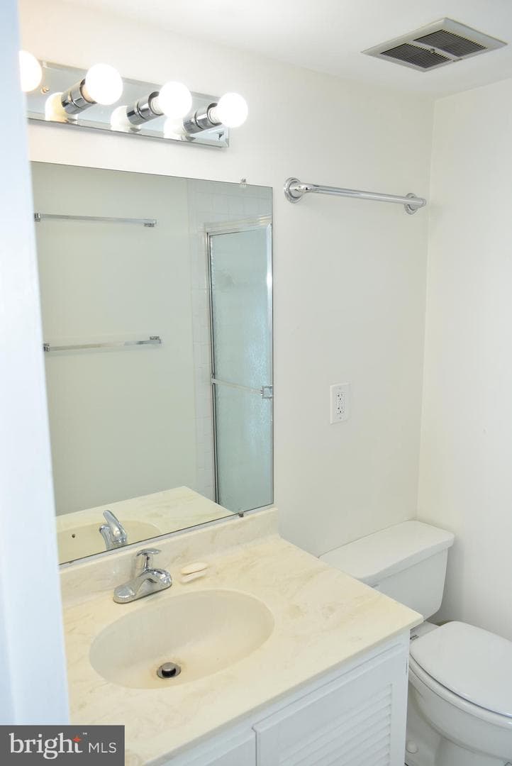 4960 Sentinel Drive #10-406 photo 25