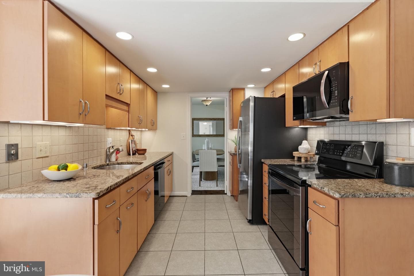 1005 W Nolcrest Drive W photo 9