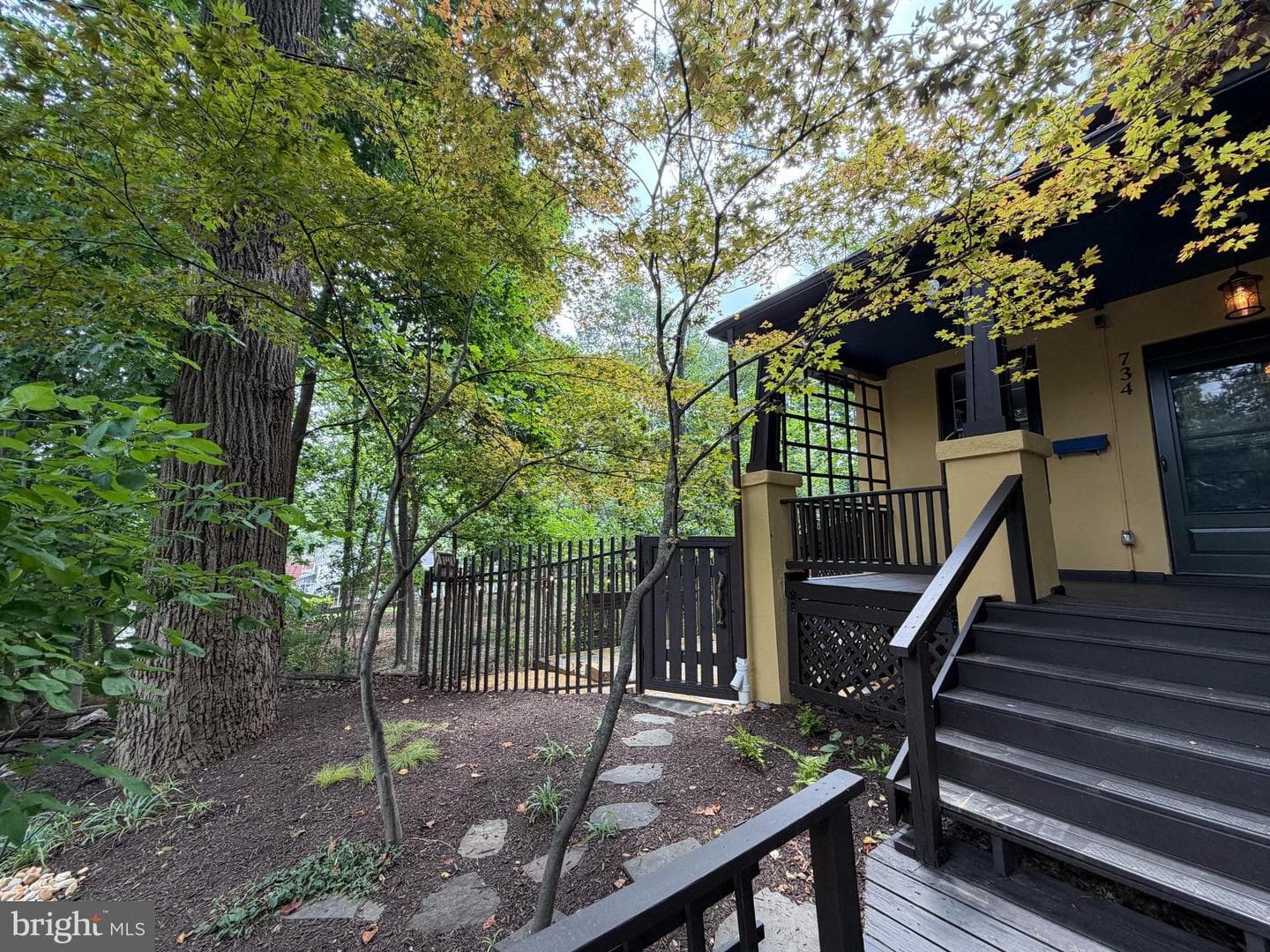 734 Silver Spring Avenue photo 2