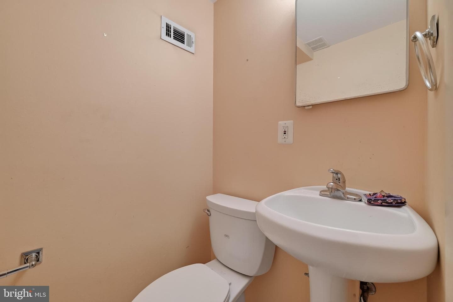 4107 Tulare Drive photo 10