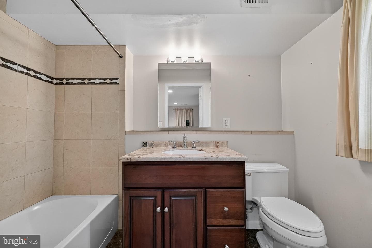 4107 Tulare Drive photo 16