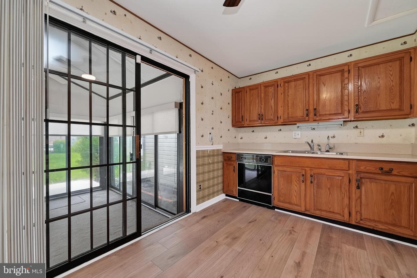 4107 Tulare Drive photo 21