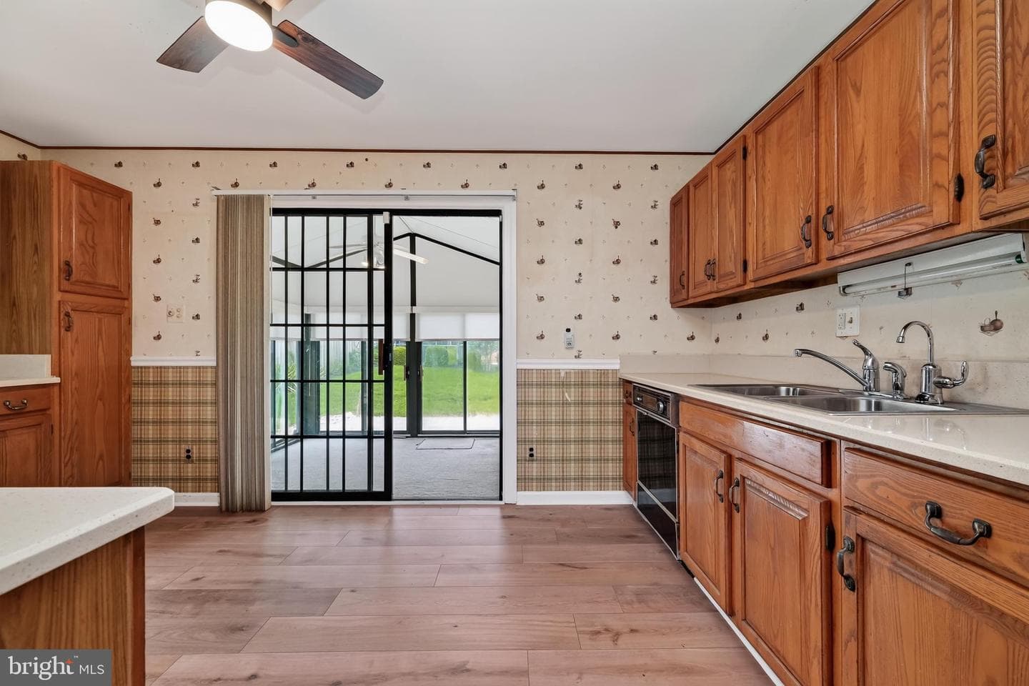 4107 Tulare Drive photo 23