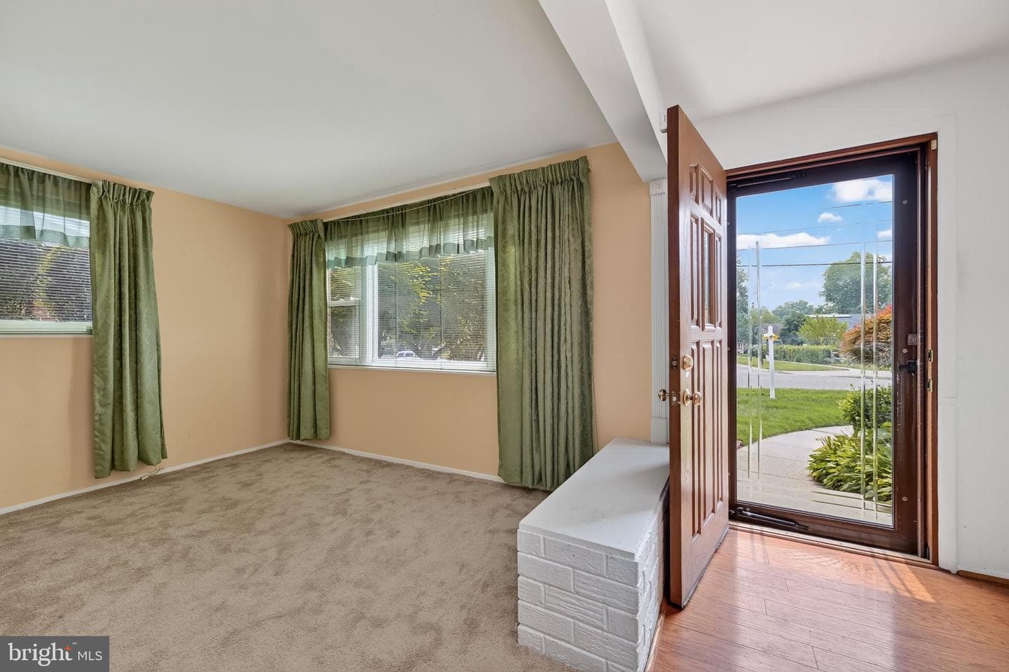 4107 Tulare Drive photo 4