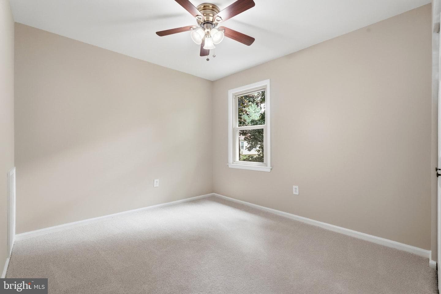 7804 Rydal Terrace photo 27