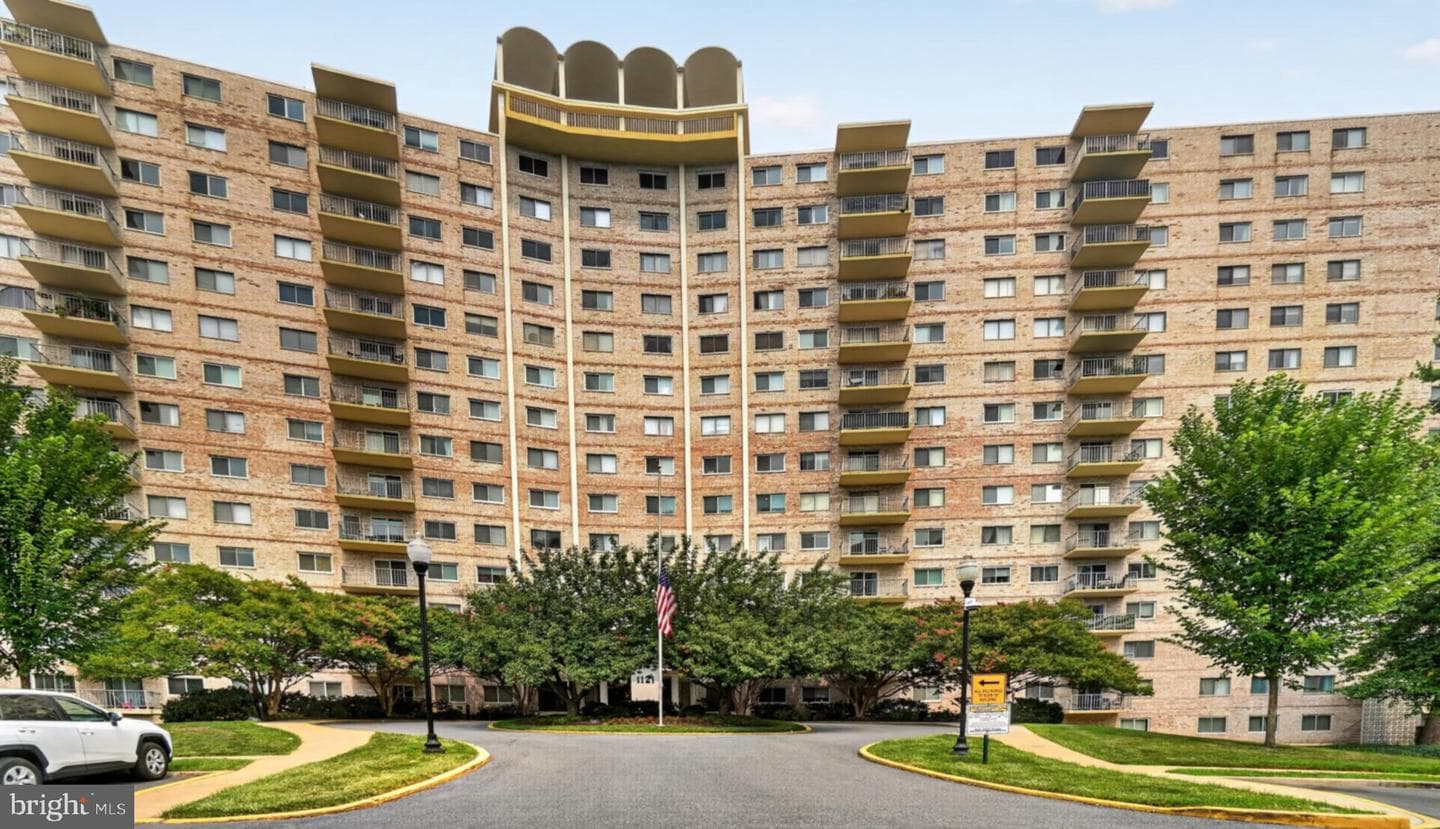 1121 University Boulevard W #613-B, Silver Spring