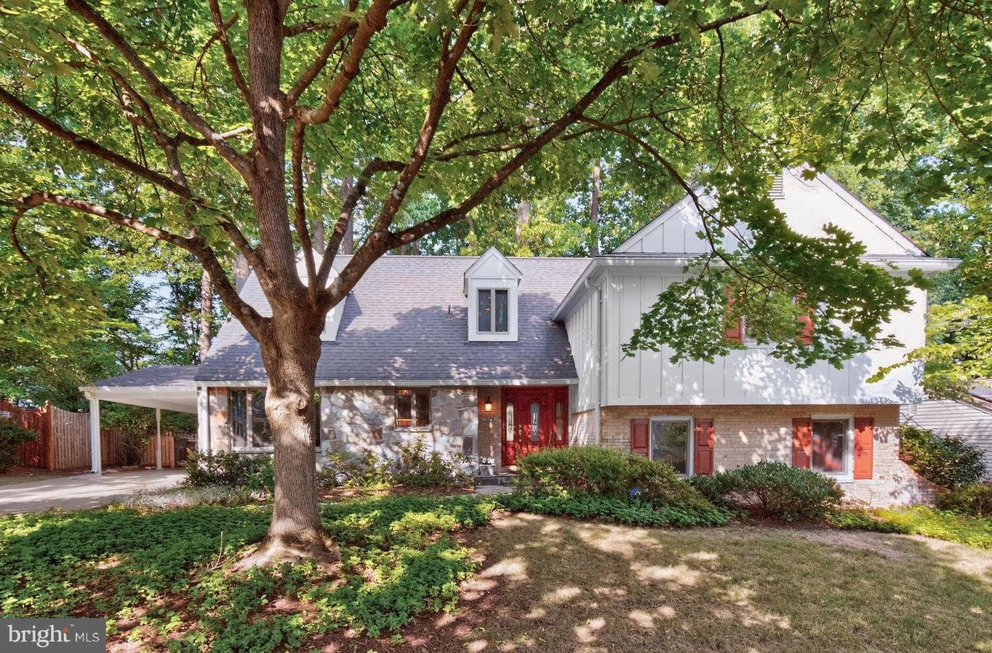 1988 Lancashire Drive photo 62