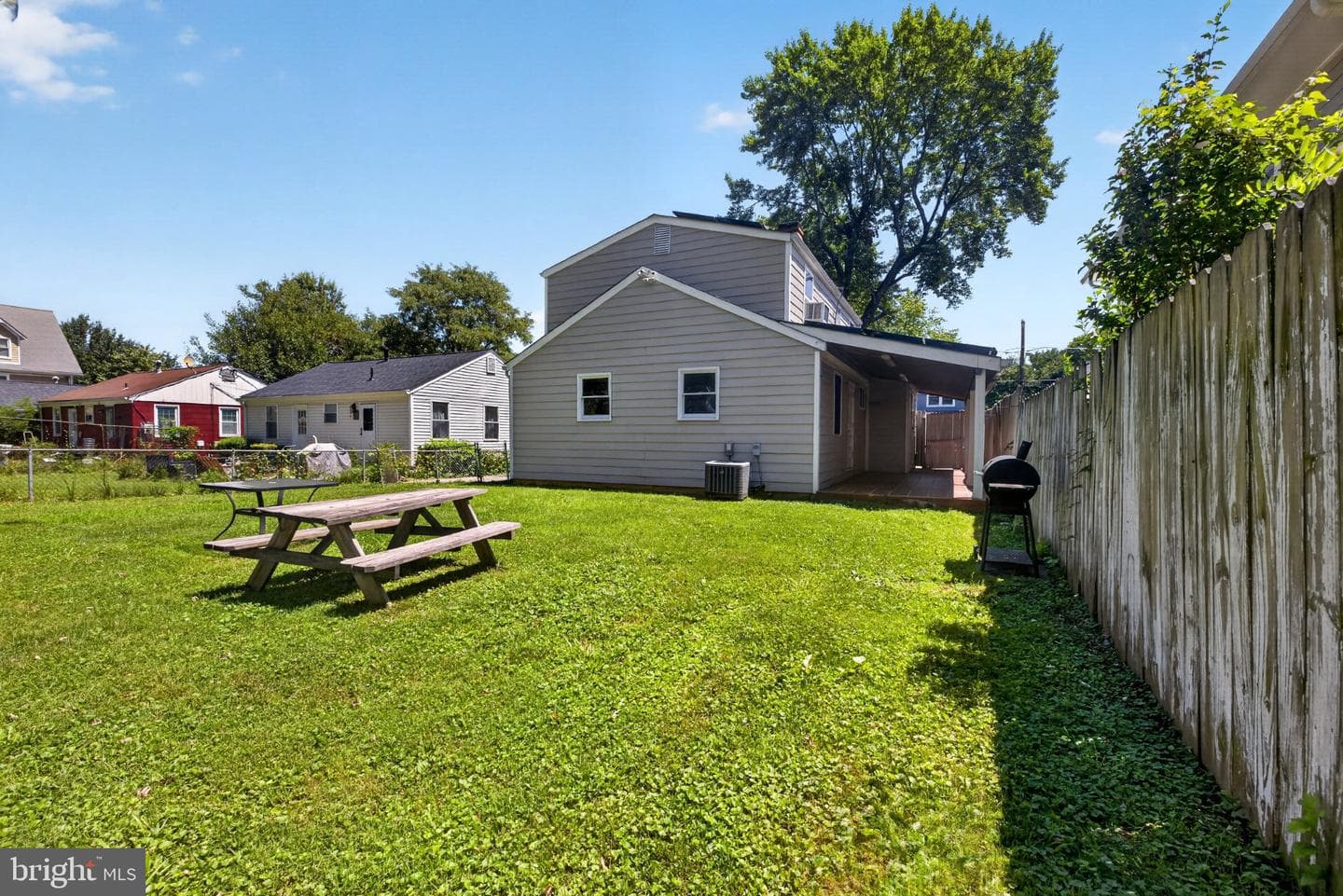 608 Burgundy Drive photo 25