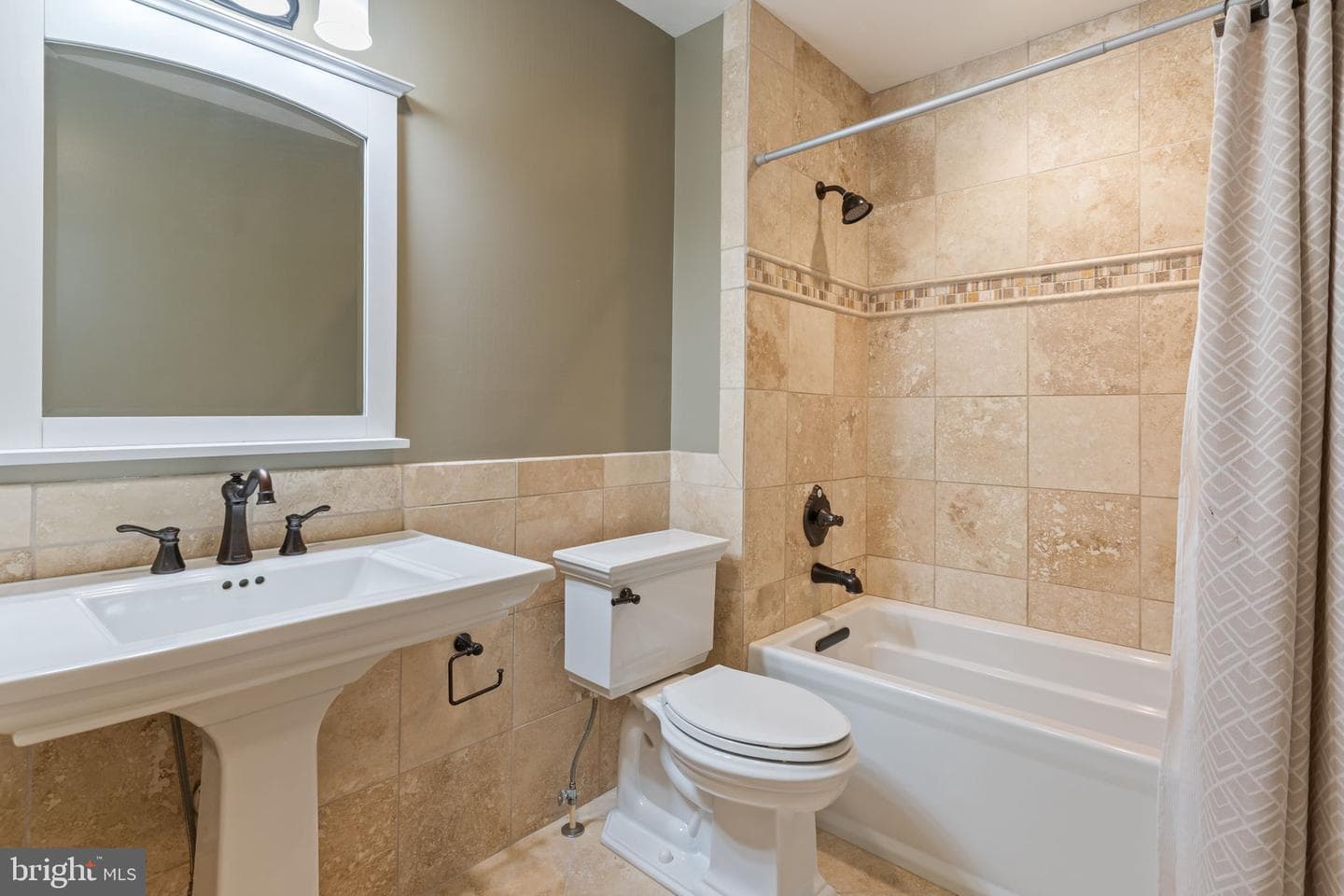 15541 Baileys Lane photo 18
