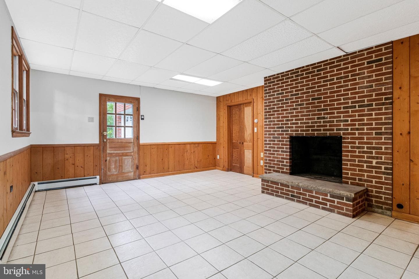 2213 Apple Tree Lane photo 13