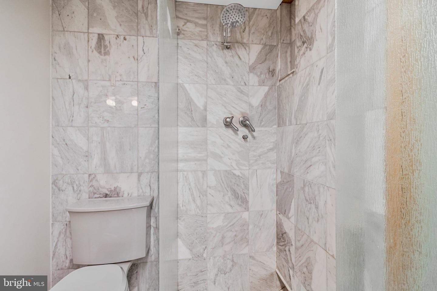 2213 Apple Tree Lane photo 17