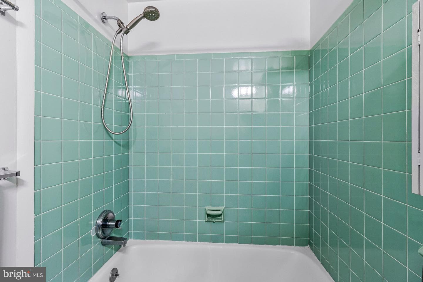 2213 Apple Tree Lane photo 21