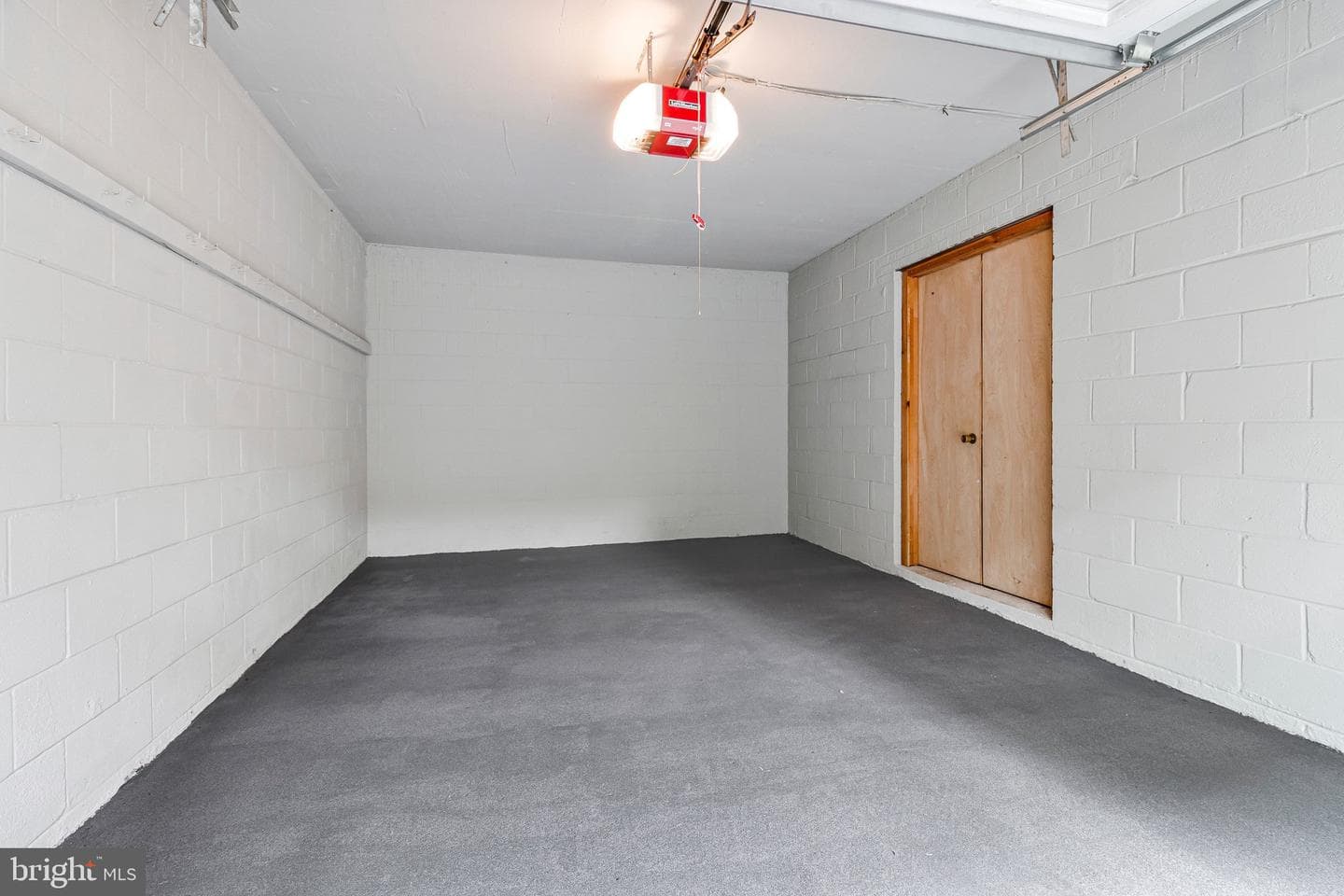 2213 Apple Tree Lane photo 24