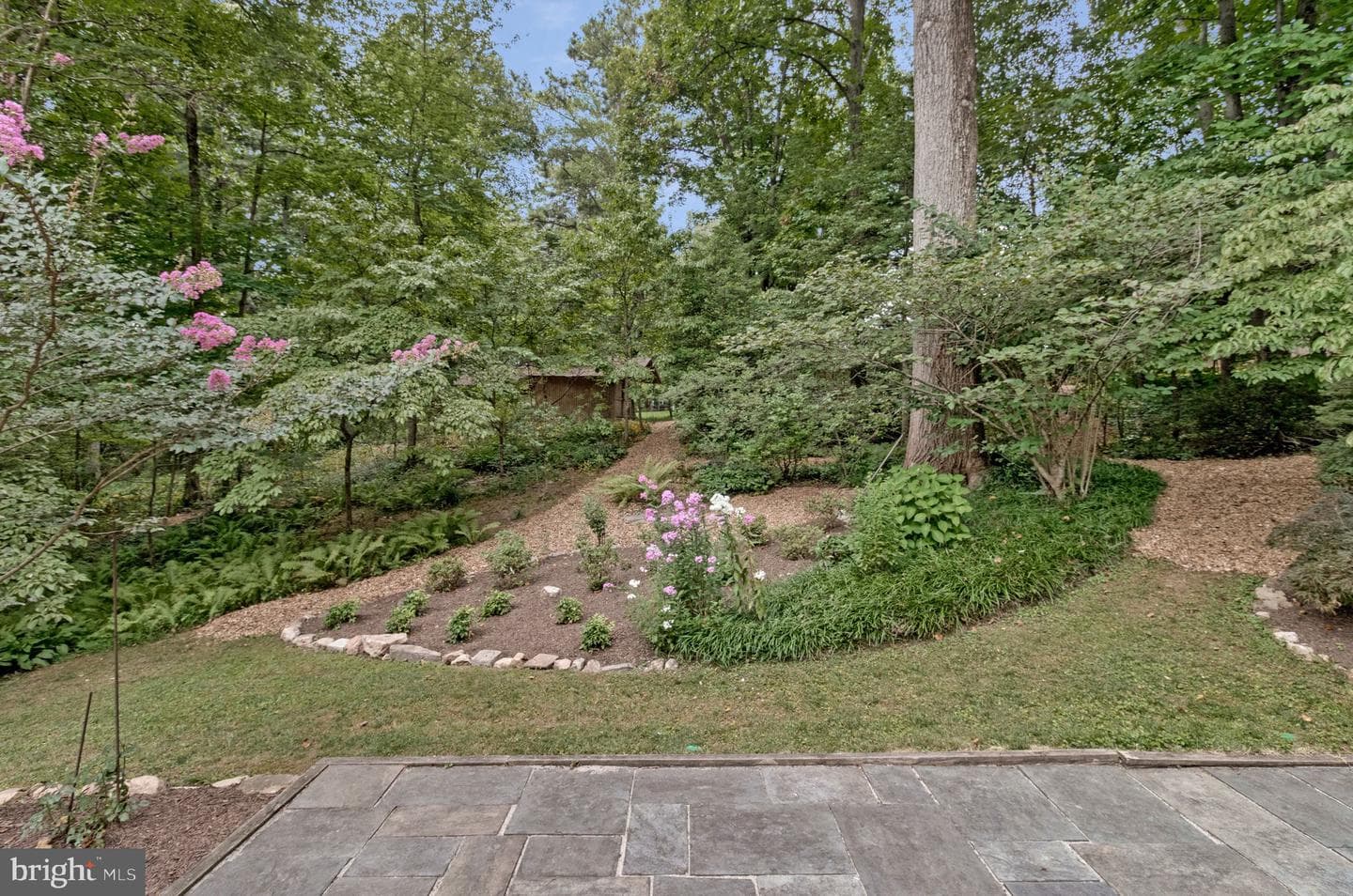 2213 Apple Tree Lane photo 30