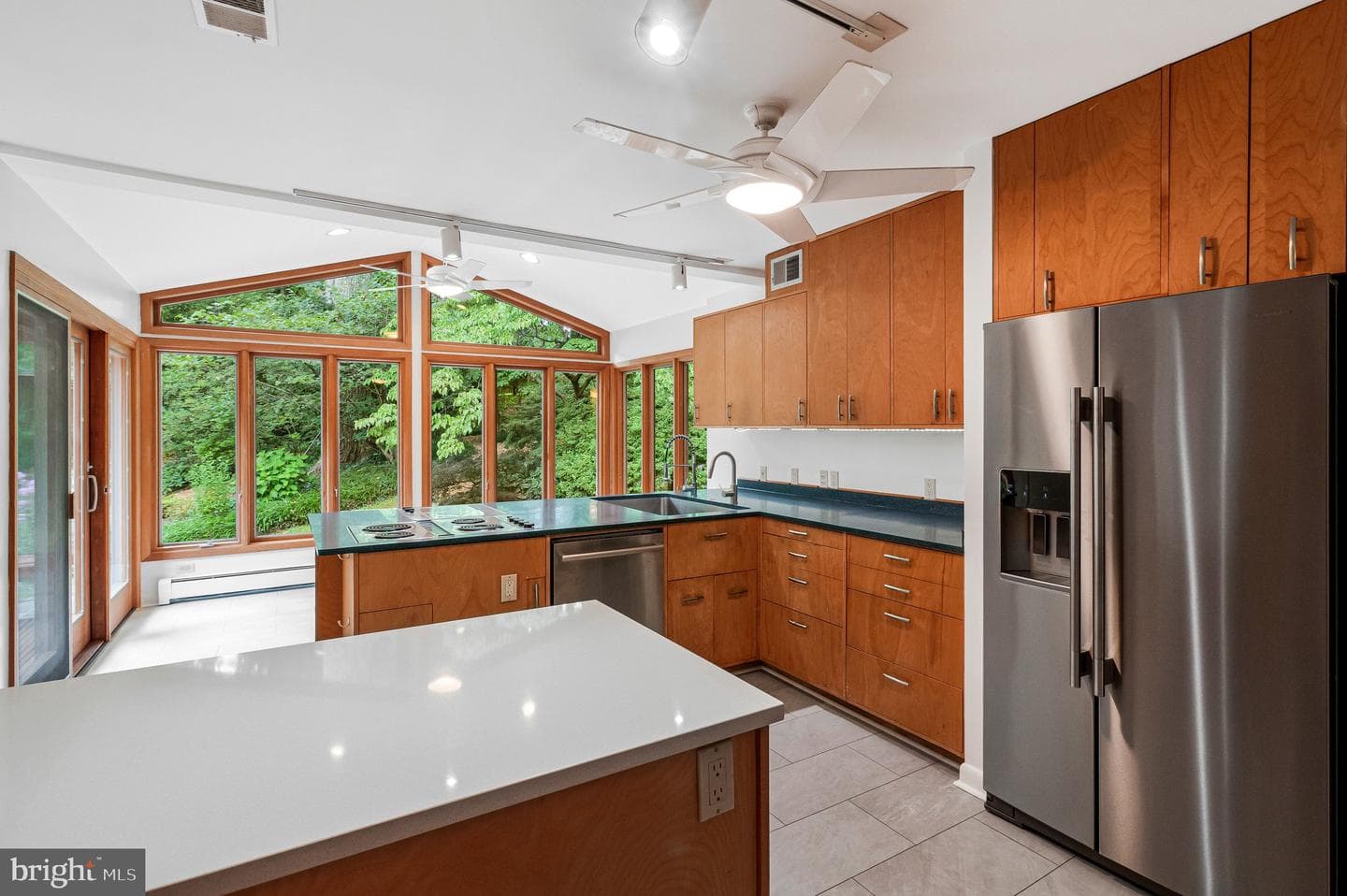 2213 Apple Tree Lane photo 6