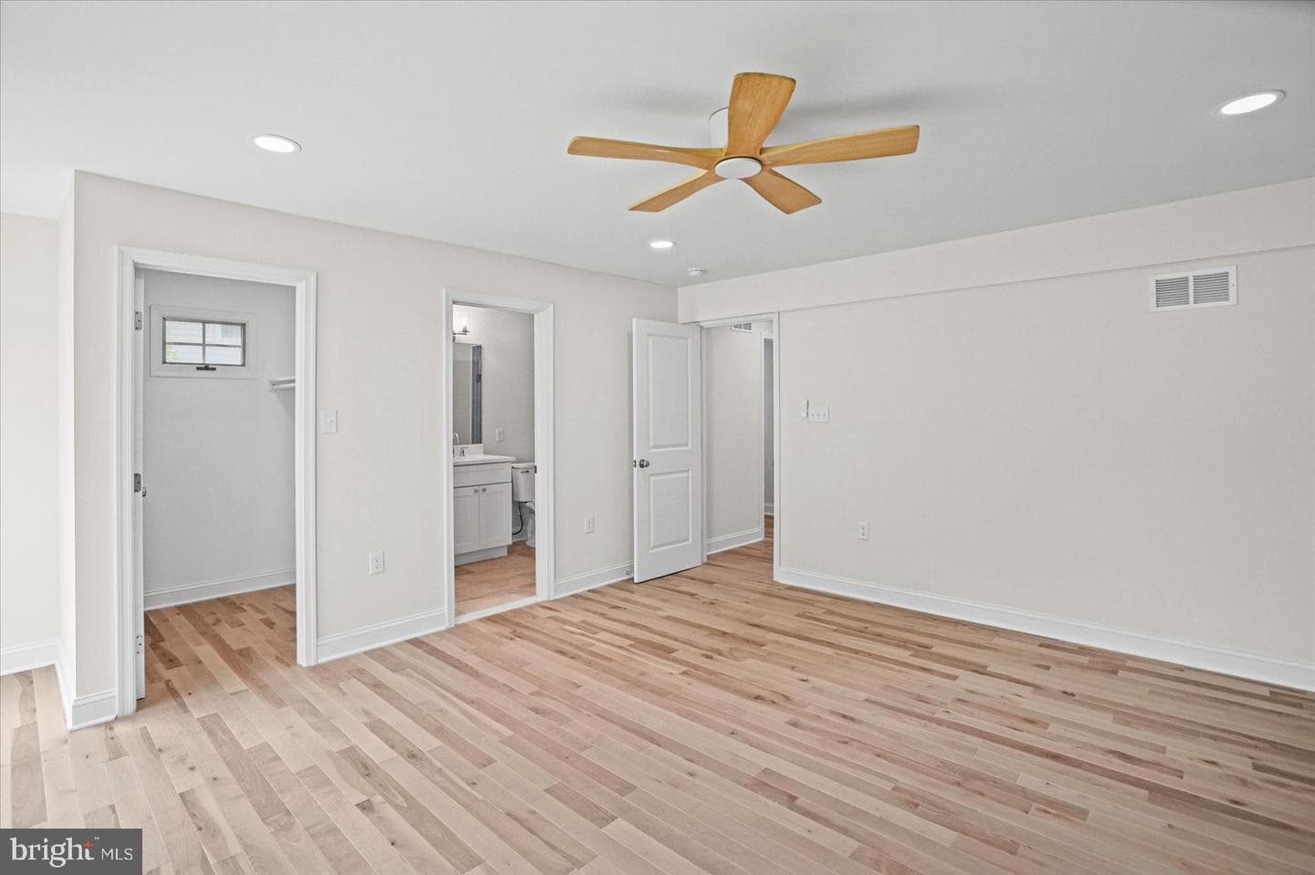 11305 Mapleview Drive photo 16