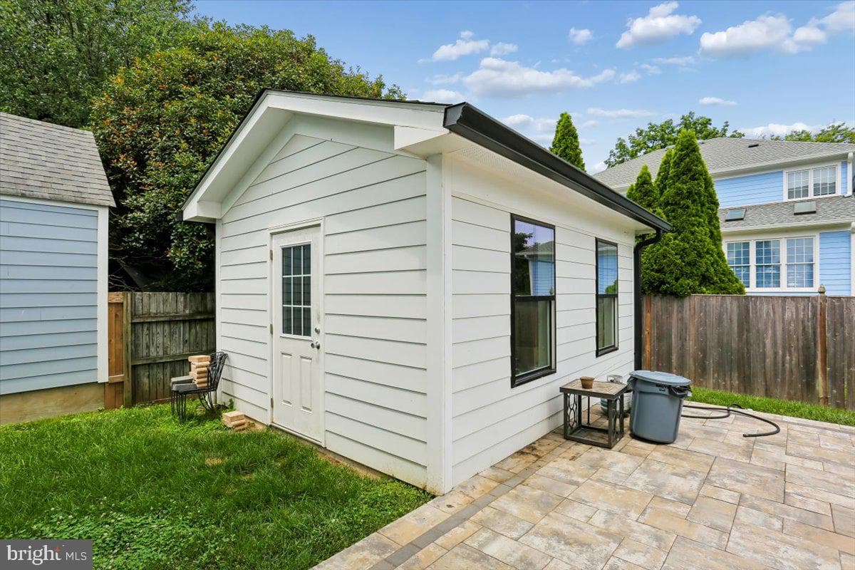 5401 Glenwood Road photo 49