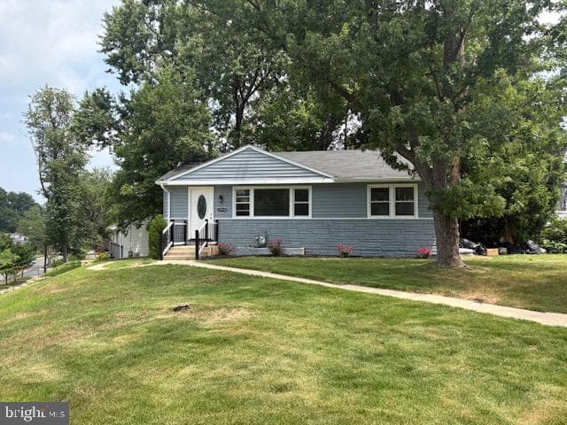 1000 Maple Avenue photo 1