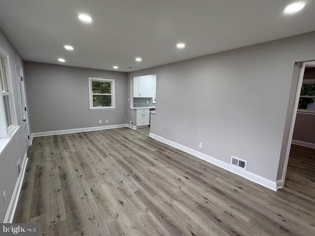 1000 Maple Avenue photo 9
