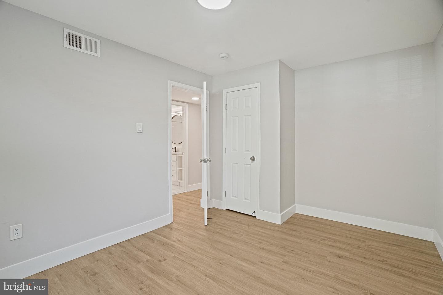 728 Quince Orchard Boulevard #728-P1 photo 18