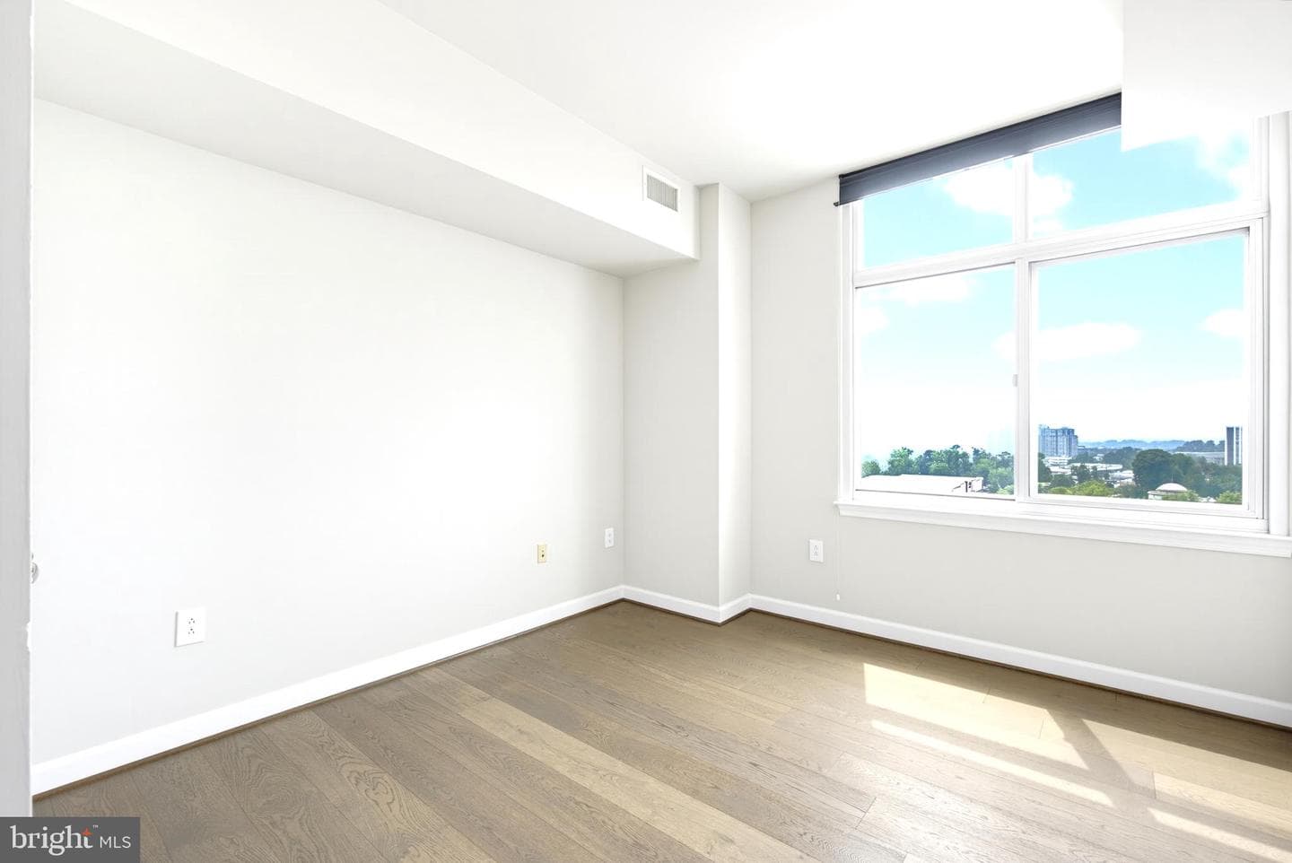 5750 Bou Avenue #1412 photo 11