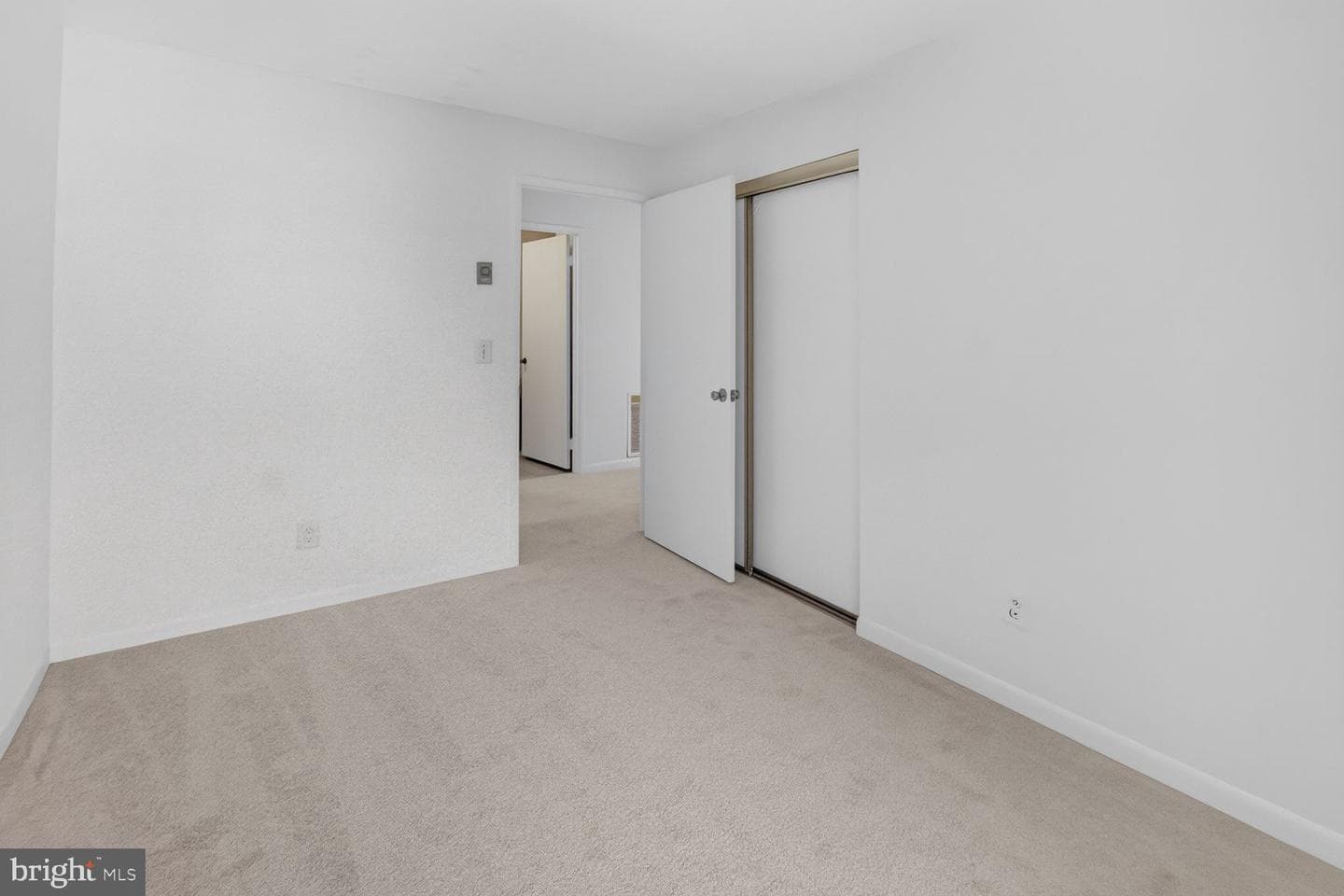 15311 Beaverbrook Court #90-3k photo 22