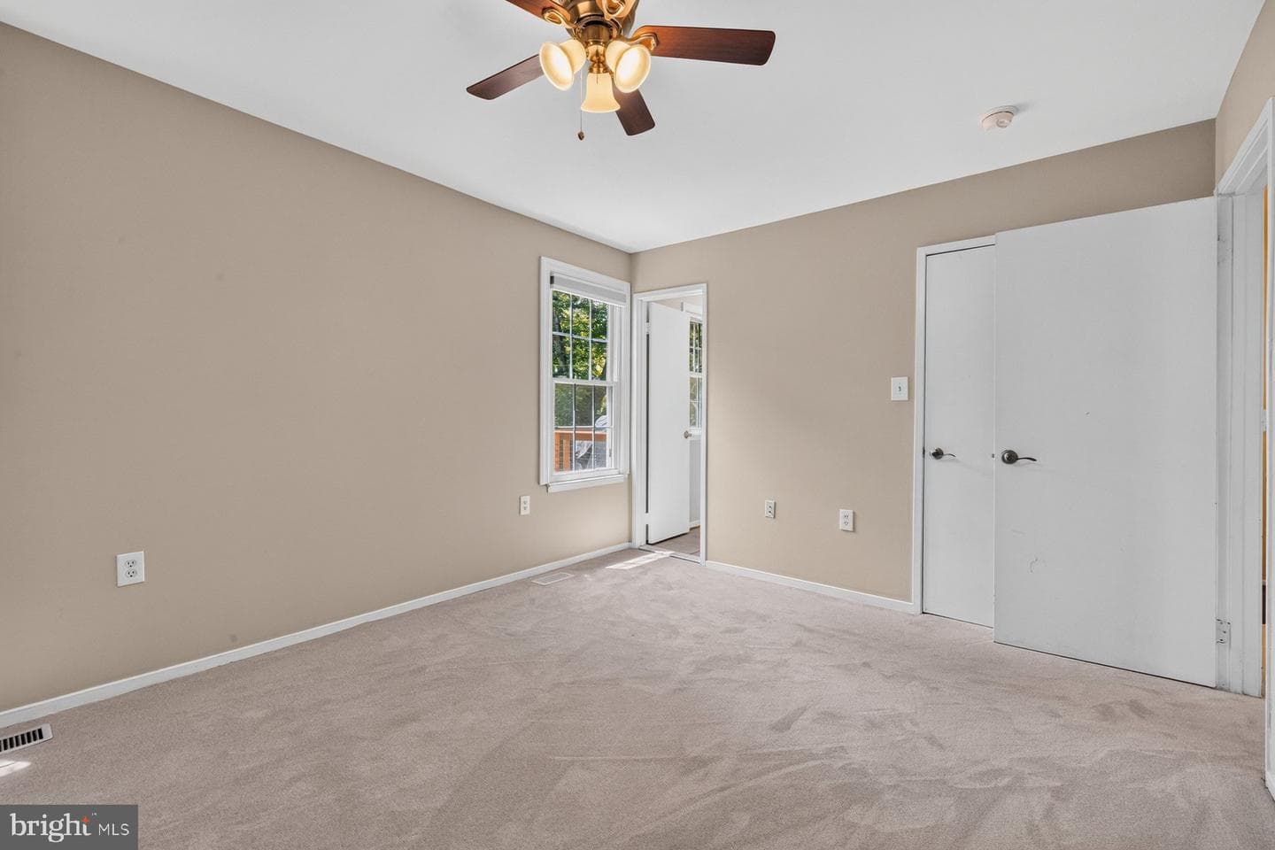 20501 Neerwinder Street photo 20