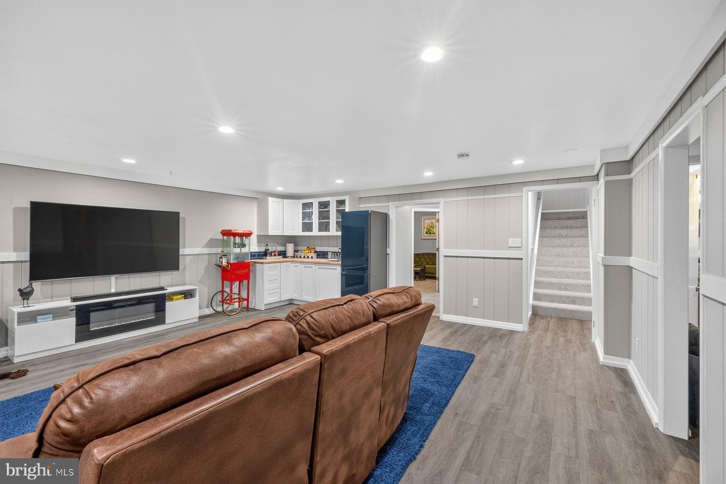 20501 Neerwinder Street photo 28