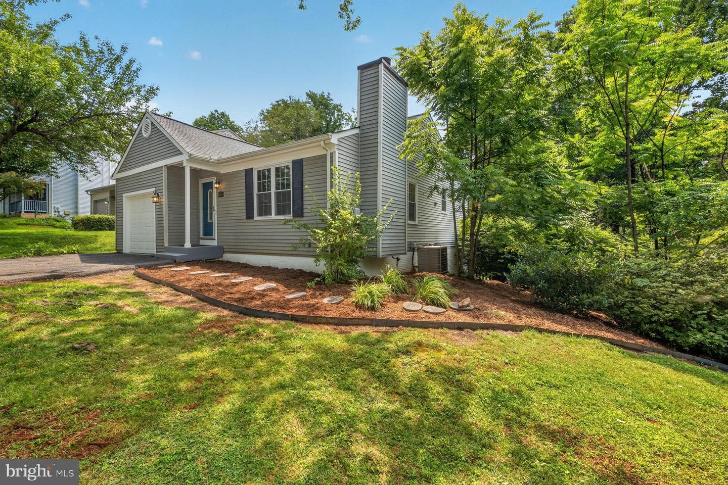 20501 Neerwinder Street photo 5