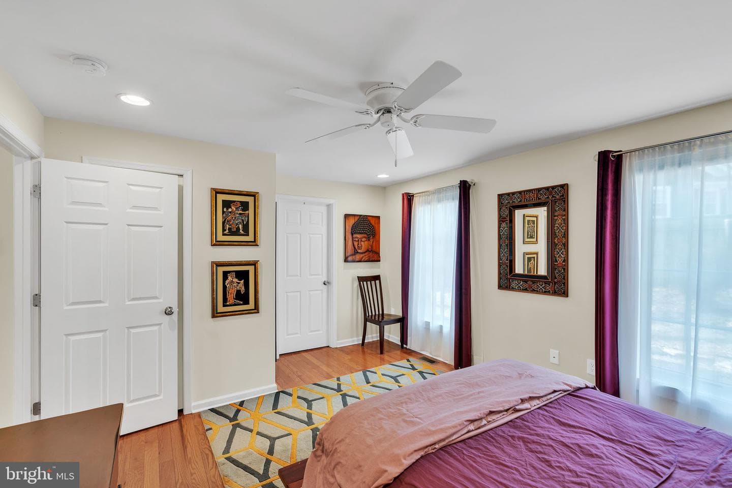4601 Waverly Avenue photo 12