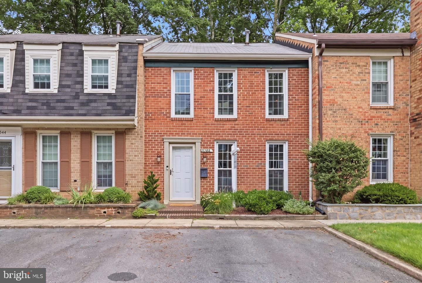 11346 Palisades Court, Kensington