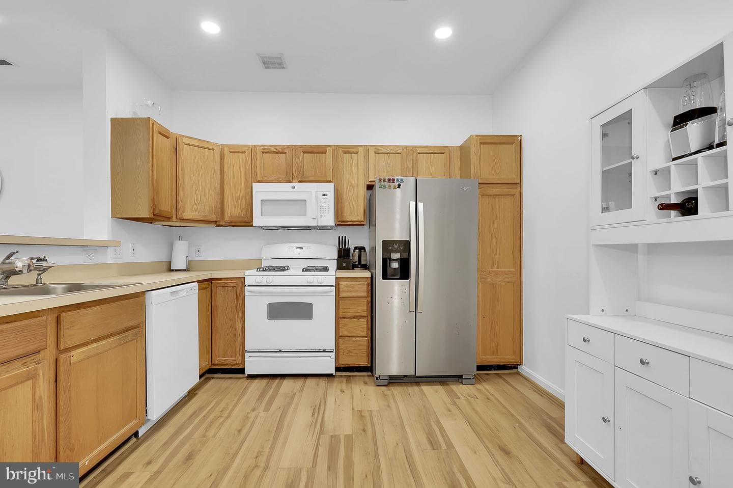 19511 Caravan Drive photo 3