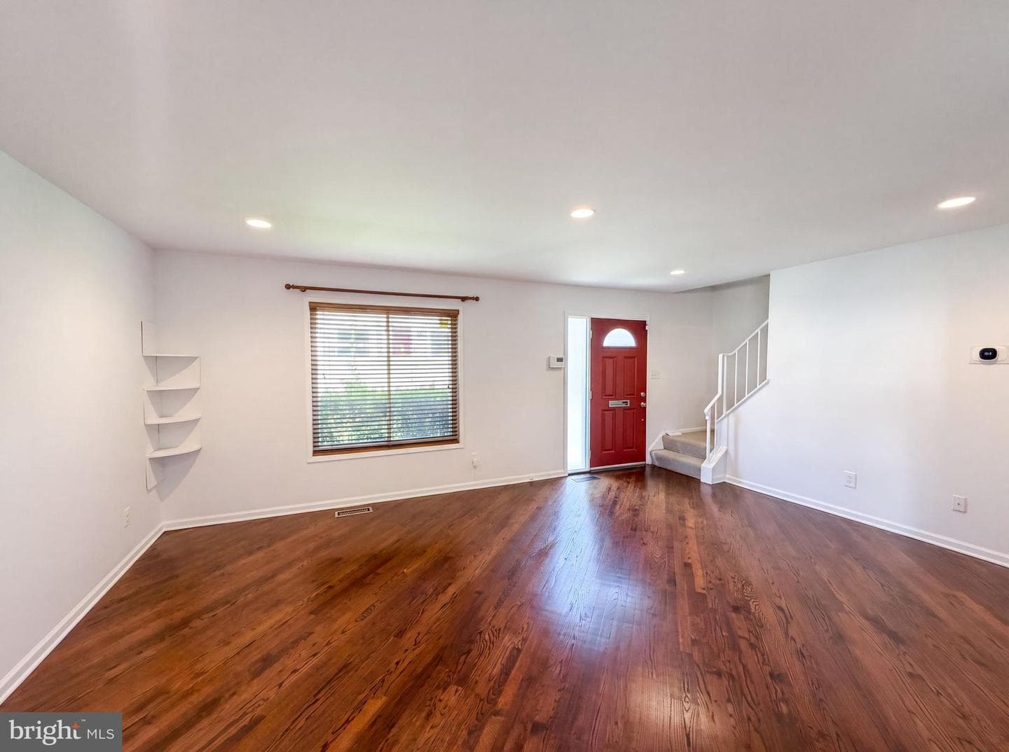 9983 Ridgeline Drive photo 3