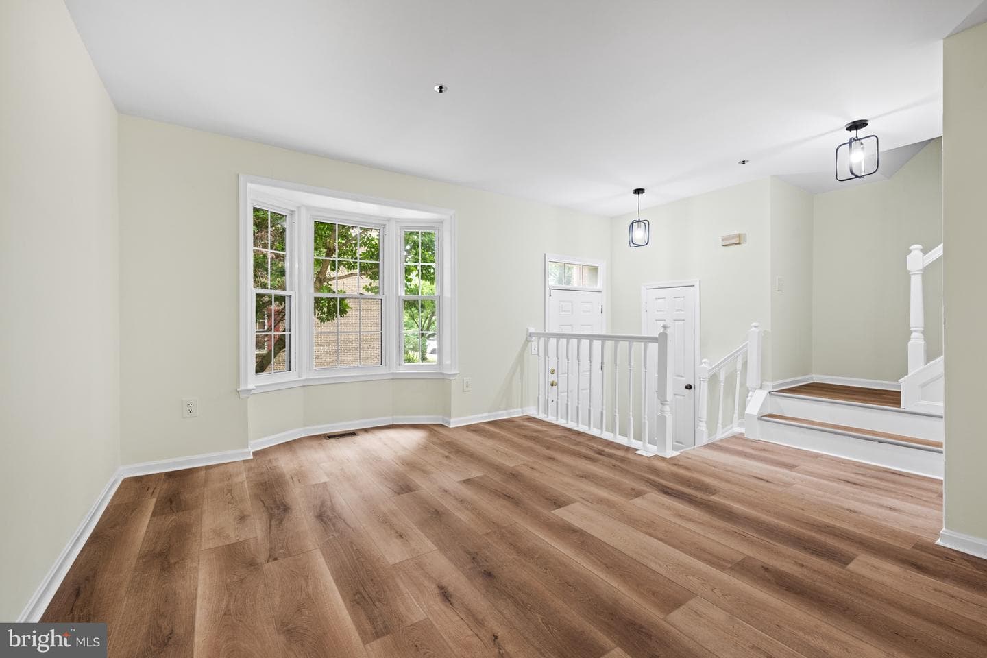2615 Chivalry Court photo 6