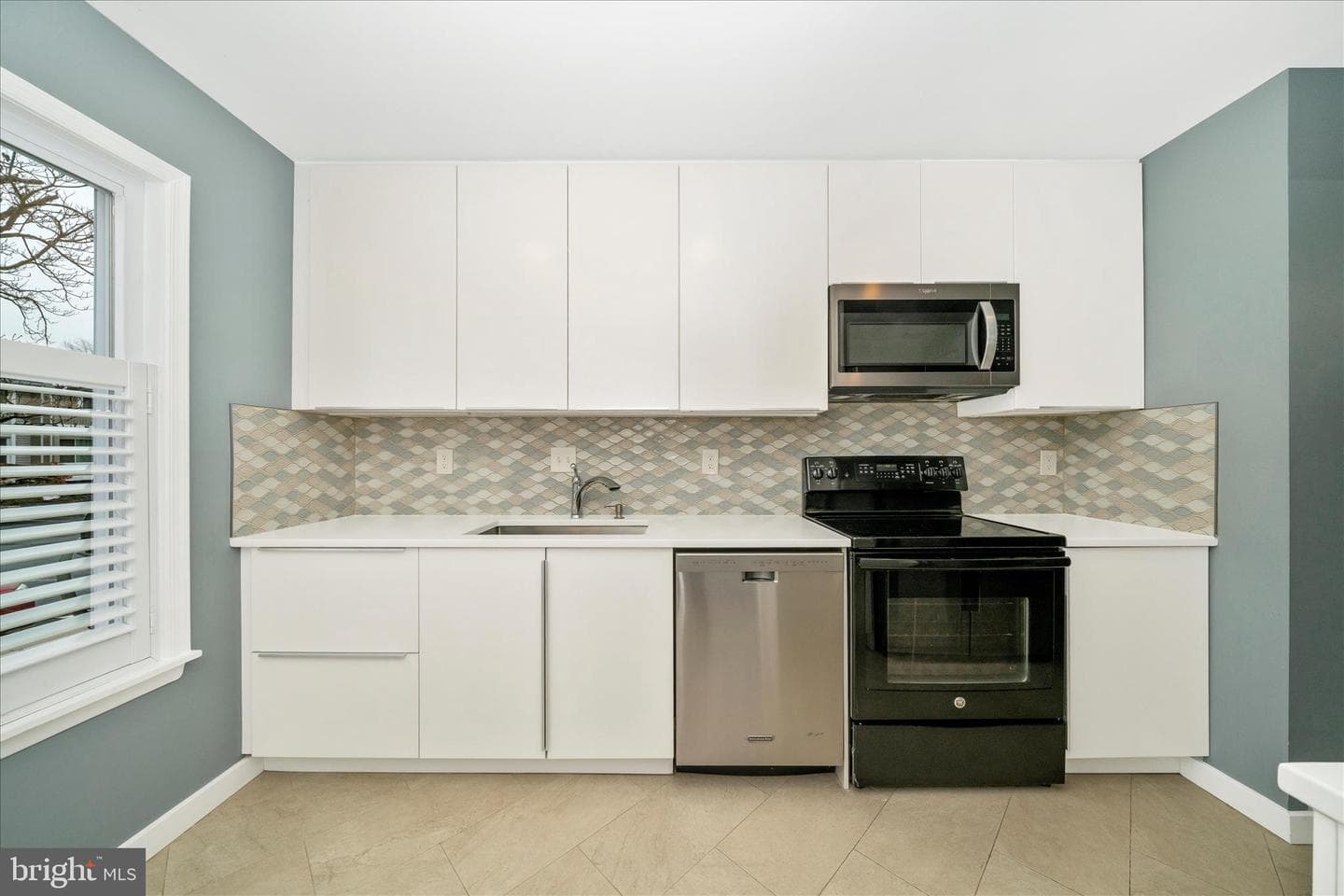 18511 Eagles Roost Drive photo 18